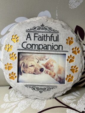 A Faithful Companion Decorative Photo Frame - White with Gold Paw Prints